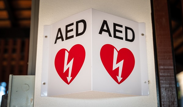 AED are portable, life-saving devices designed to treat people experiencing sudden cardiac arrest, a medical condition in which the heart stops beating suddenly and unexpectedly. CREDIT: Boy_Anupong/Getty Images