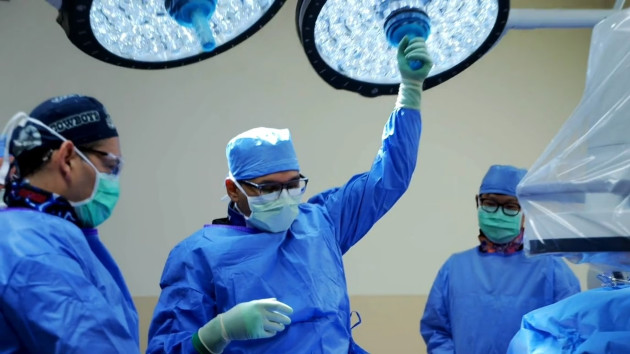 Doctors prepare for a leg lengthening surgery. -- ABC News