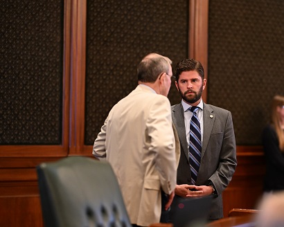 Spain Announces Re-Election Bid