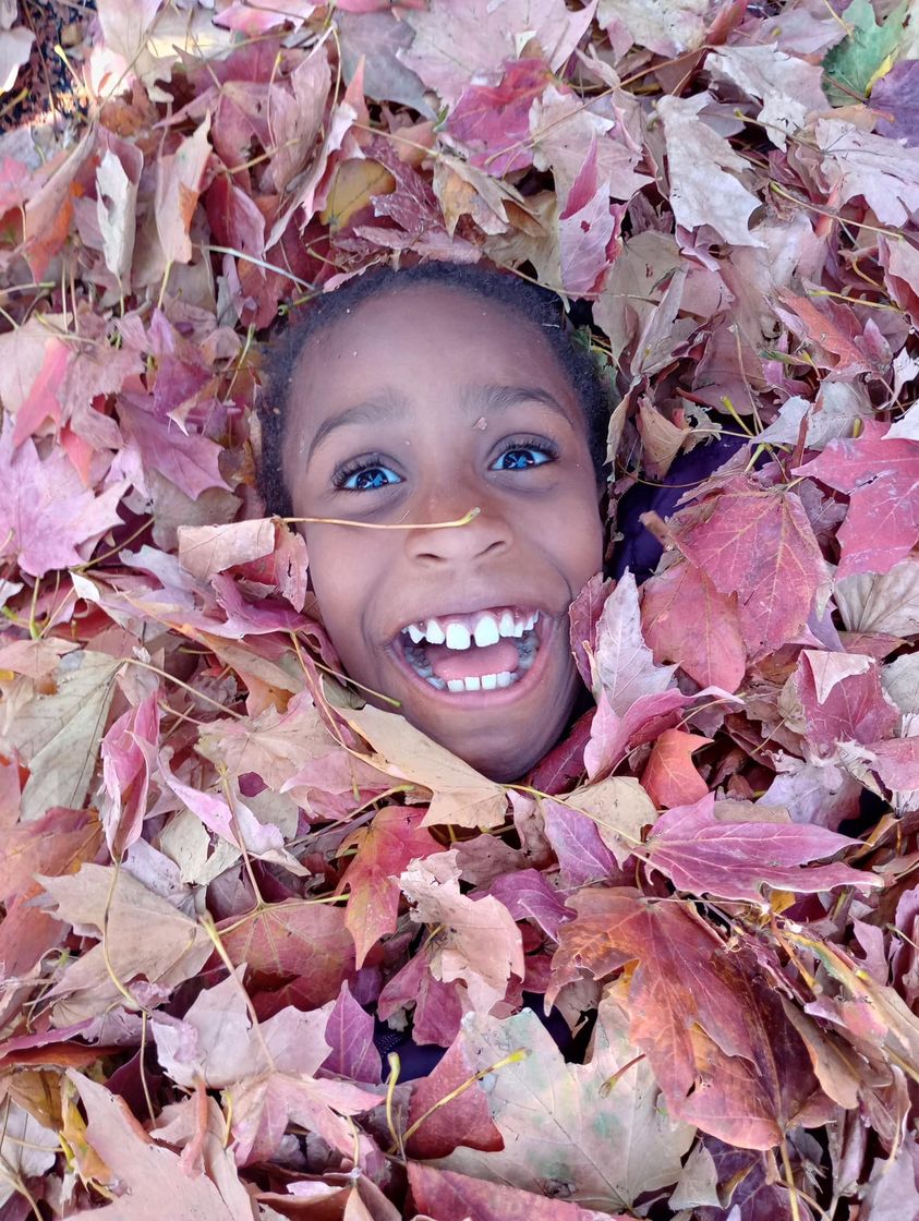 2nd grade had fun playing in the leaves at recess.  #MAC185