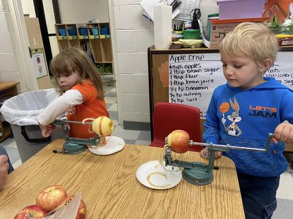 Mrs. Clark and Mrs. Kesslers pre-k class made homemade apple crisp for snack today! Special thanks to Mrs. Biagini for…