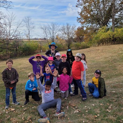 Mrs Locke’s class loved their time at Lakeview Nature Area today! #MAC185