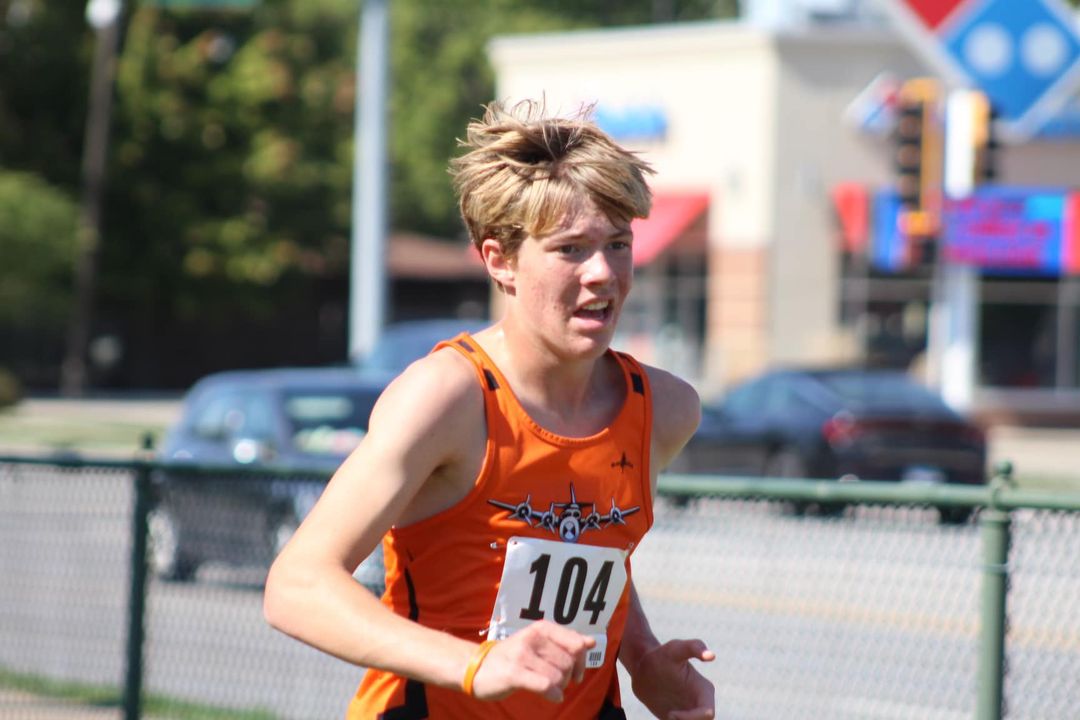 Senior David Simmons raced at the IHSA 2A Cross Country Sectional today in Metamora. He finished his season with a seaso…