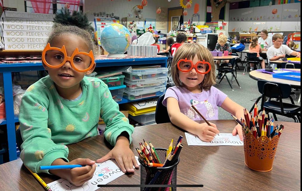 October fun in Ms. Kirwan’s kindergarten class! #MAC185