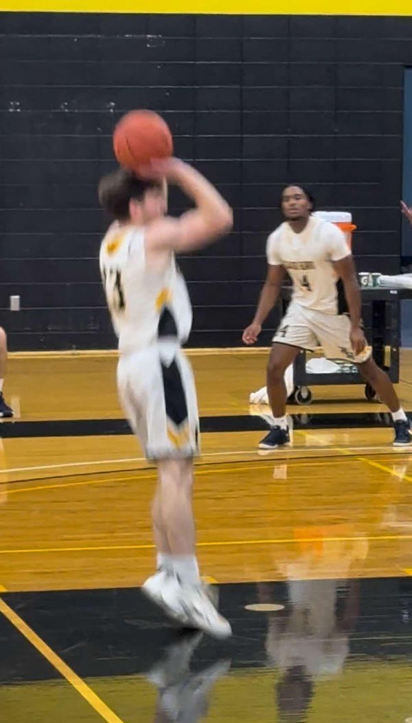 Bomber Student Athlete Alumni Nolan Kerr and Dion Doyle both with contributions in Blackhawks 84-48 season opener over…