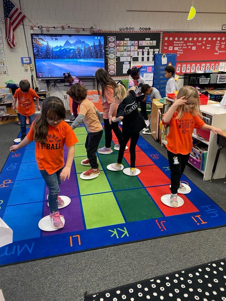 Mrs Burnham’s kindergartners went “ice skating” as part of their Fun Friday! #MAC185