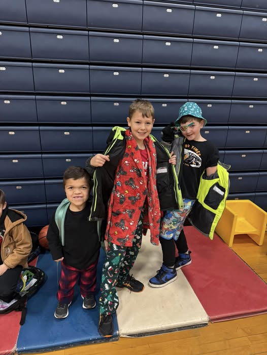 We are on Christmas Vacation at Edison! #MAC185 #countdowntobreak #edison #wedoitforthekids