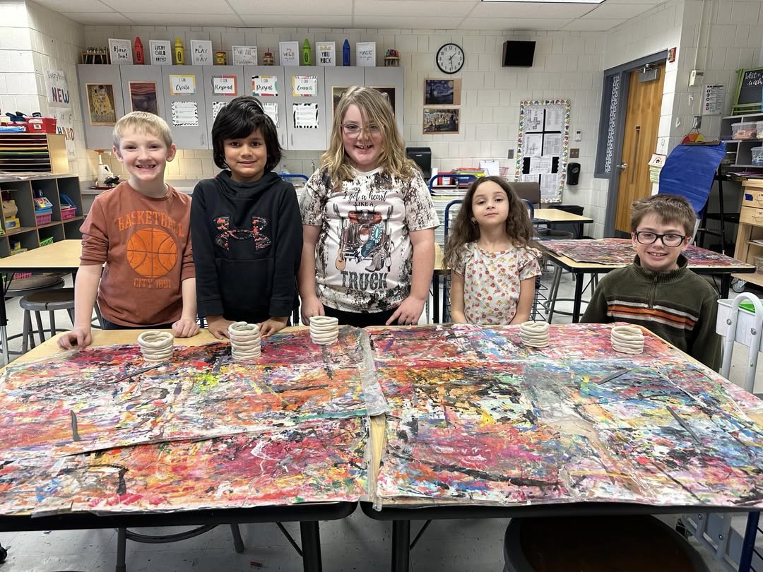 Mrs. Kreps Second Grade reward art students worked with clay today for the first time! They are very proud of their coi…