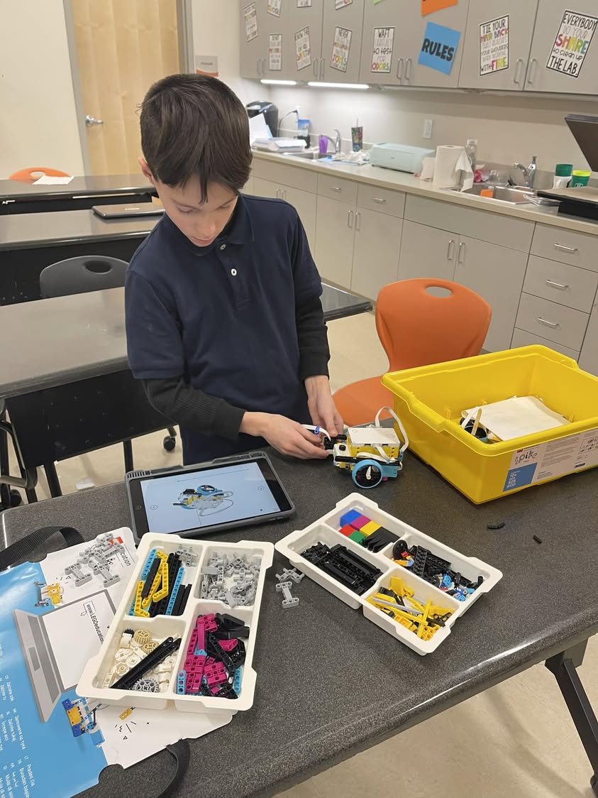 MMS Robotics Club #MAC185