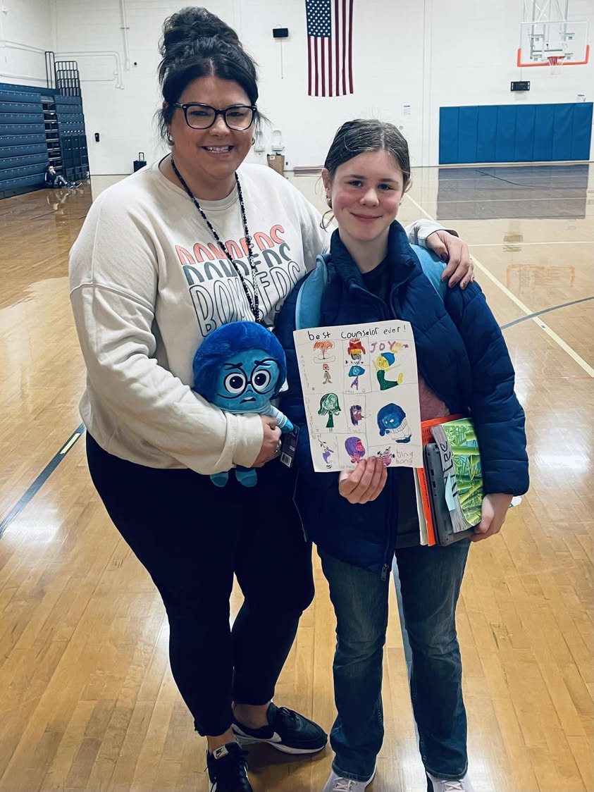 A sweet gift from a sweet 5th grader to start the week 🧡🖤 #luckycounselor #edison #MAC185 #edisonfamily