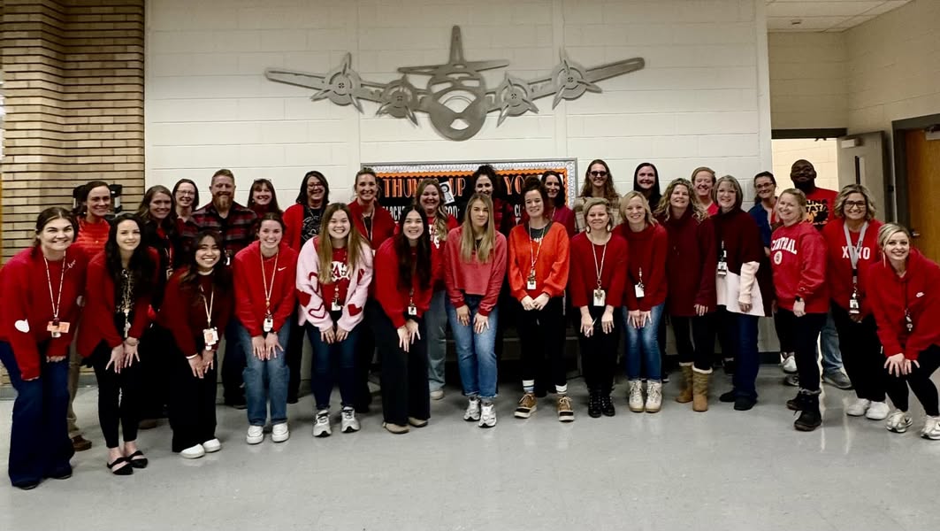 Edison School shows their love, and support to the Pikeland School District and all involved in the recent tragedy. #Sau…