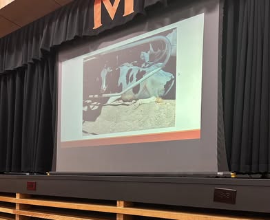 Today, Ms. Monica from the St. Louis District Dairy Council visited Miss. Coker’s and Miss. Stufflebeams’ class to teach…