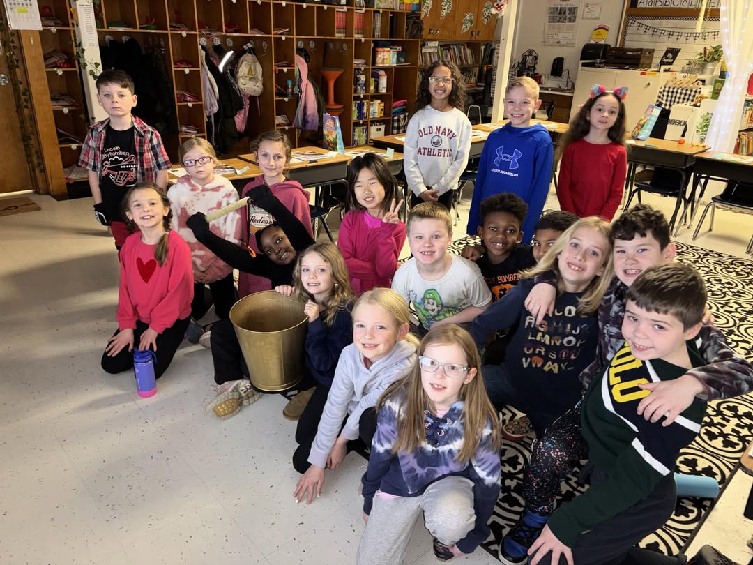 Mrs. Coupland’s class is proud to have earned the golden trash can for having a clean classroom and the golden stick for…