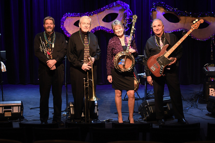 Experience the Excitement of Ann Stewart and the Banjo Buddies at Grace Theater