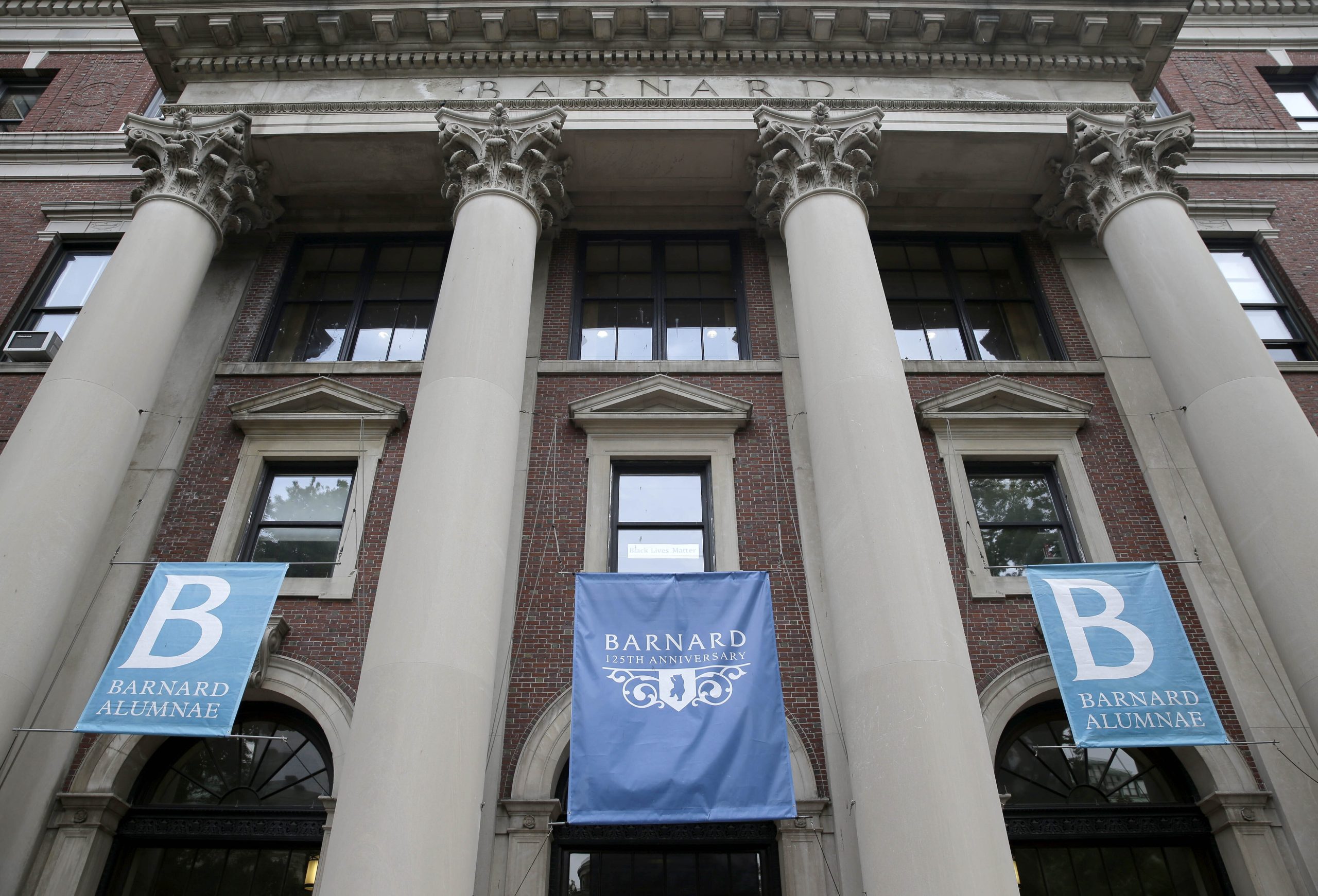 Police responding to bomb threat clear pro-Palestinian protesters occupying Barnard College library