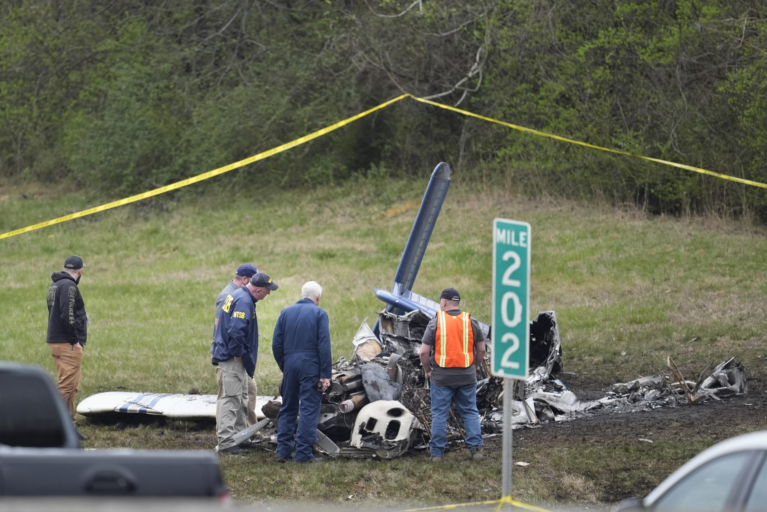 Pilot error likely caused a small plane crash in Tennessee that killed a Canadian family, NTSB says