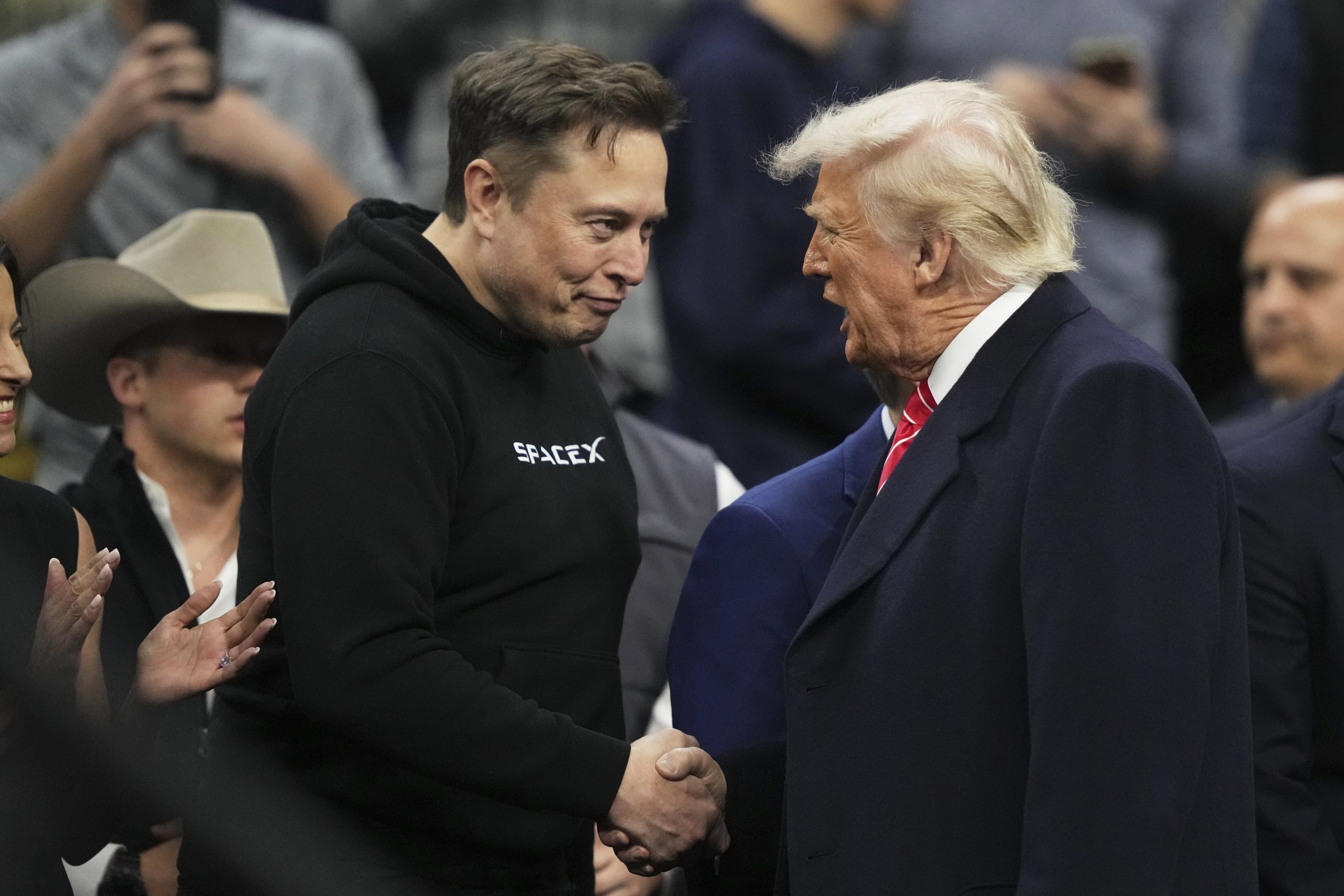 Musk announces $1 million for Wisconsin voter in Supreme Court race. Opposition calls it ‘corrupt’