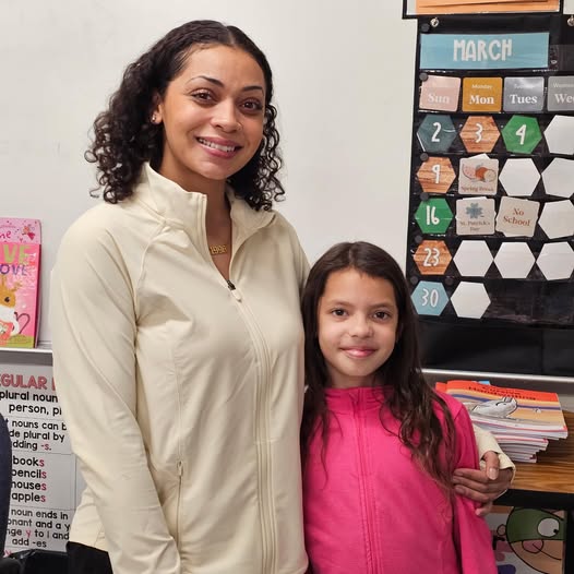 Celebrating Read Across America with gratitude! Thank you to our wonderful Mystery Guest Readers for making Mrs. Poores…