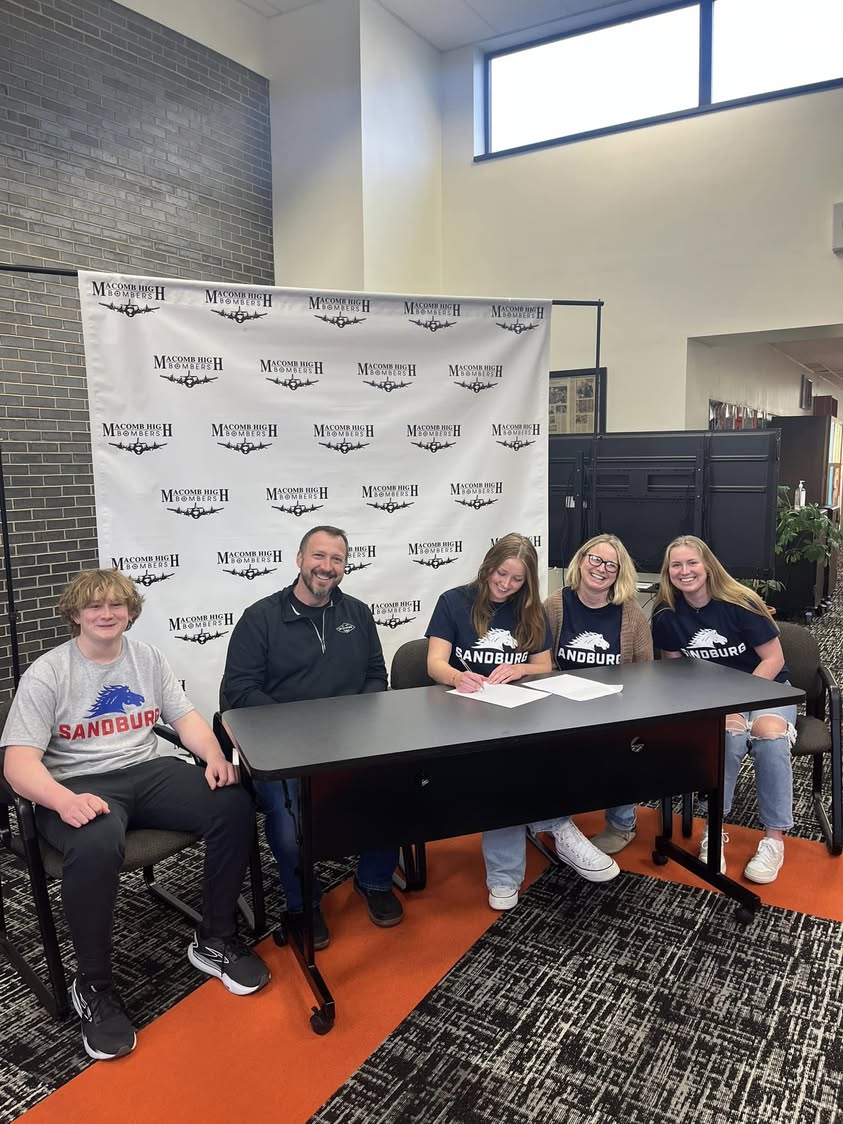 I normally would not combine two signings in one post, but these two are different. Congratulations Jacque Adair (Southe…