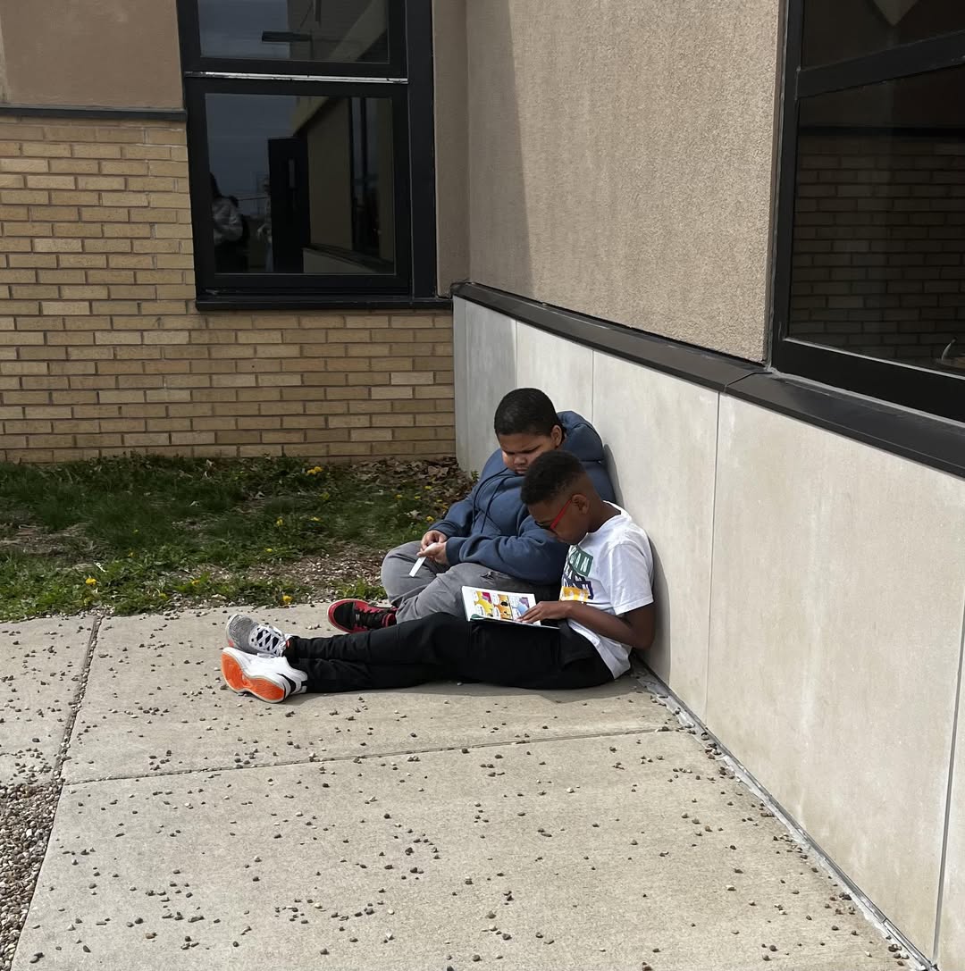 Nothing is better than reading a book with a friend!📚 #MAC185 #edison #4thgrade