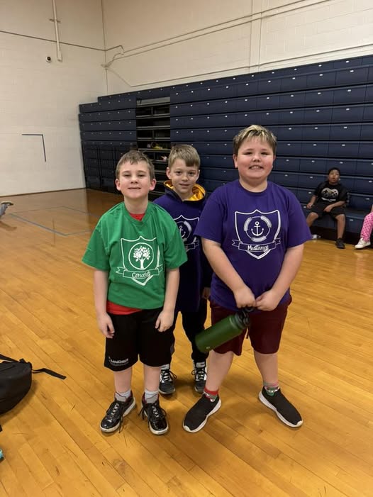 Repping our Squads on SQUAD DAY at Edison. #MAC185 #blackbirds #Falcons #mustangs #concords