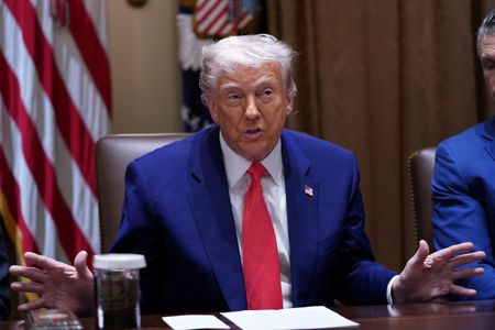 Judge allows Trump plan requiring registration for immigrants in US illegally