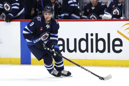 Jets F Alex Iafallo inks 3-year extension
