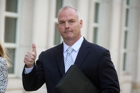 Ex New York police sergeant sentenced to 1-1/2 years in prison for acting as Chinese agent