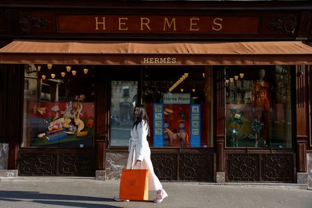 Hermes sales up 7% in first quarter, slightly missing expectations
