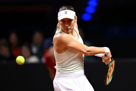 WTA roundup: Ekaterina Alexandrova knocks off Mirra Andreeva in Stuttgart