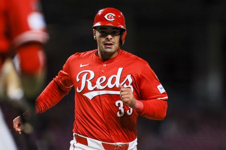 Reds 1B Christian Encarnacion-Strand (back) on 10-day IL