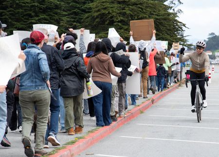 White House says Trump to sign order to extend federal hiring freeze