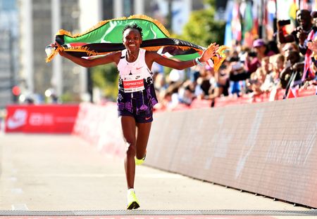 Athletics-World record-holder Chepngetich, Jepchirchir withdraw from London Marathon