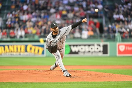 White Sox put Martin Perez (elbow) on 15-day IL