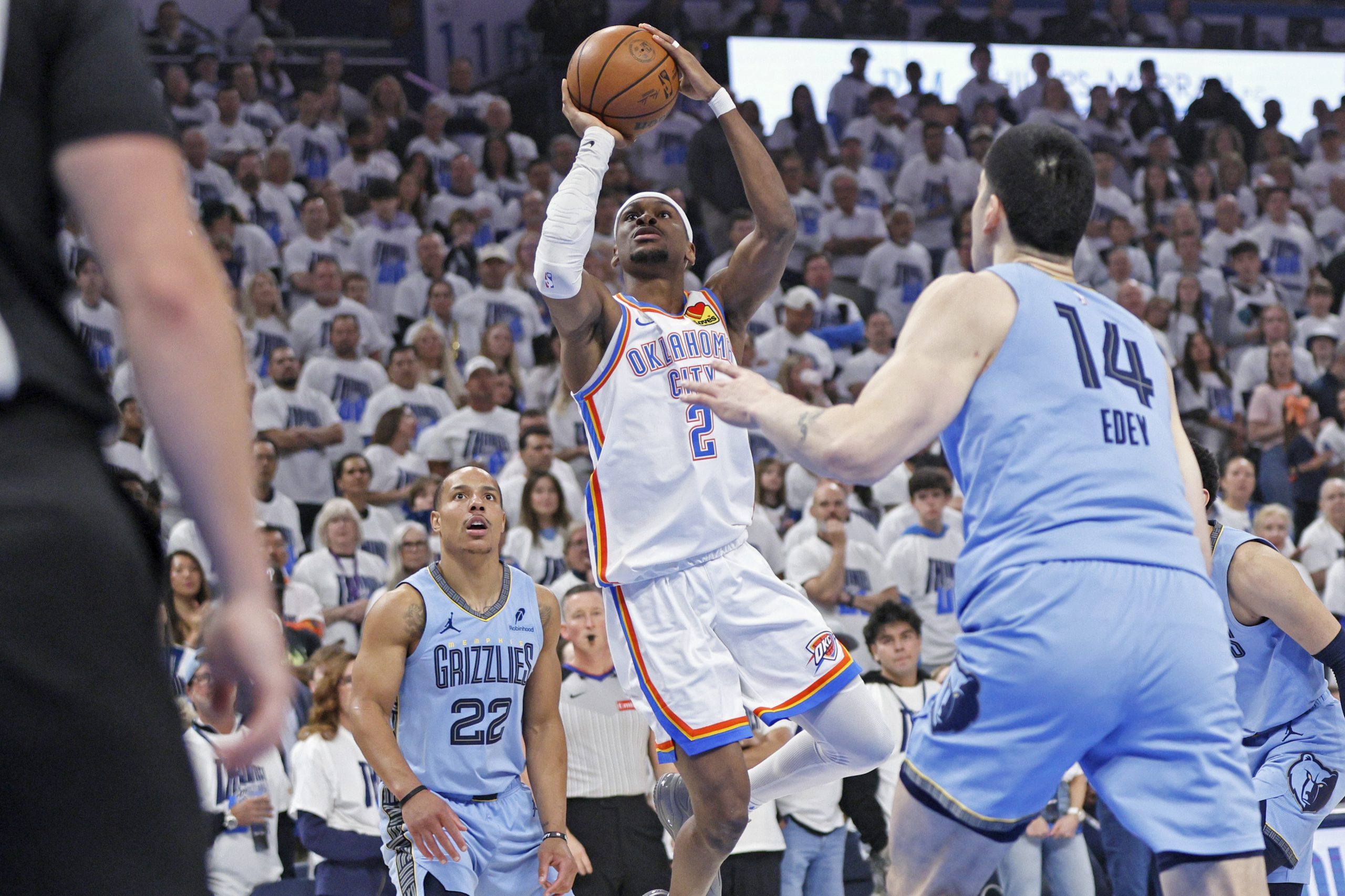 Thunder open 35-point 1st-half lead over Grizzlies, biggest in any Game 1 of NBA’s play-by-play era