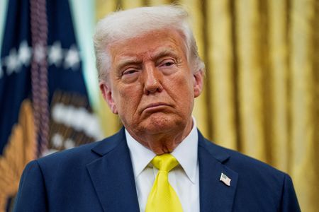 Trump says he hopes Ukraine, Russia will make a deal this week