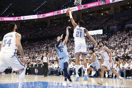 NBA roundup: Thunder demolish Grizzlies in playoff opener