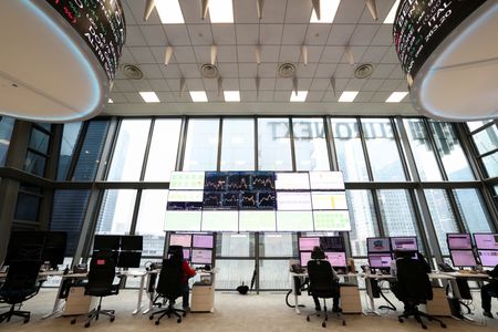 Investors pour into European equity funds, flee U.S. on tariff woes