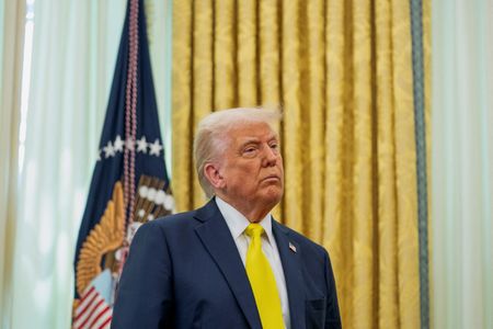 Trump warns of economic slowdown unless Fed cuts rates