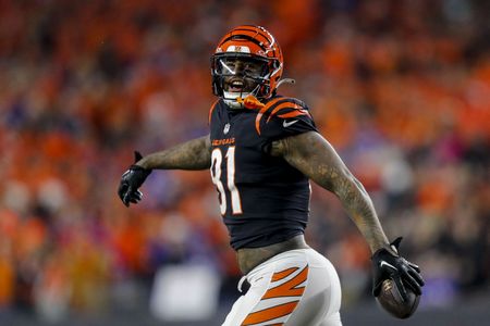 Texans re-sign veteran TE Irv Smith Jr.