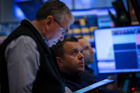 Wall St set to rise after selloff; earnings in focus