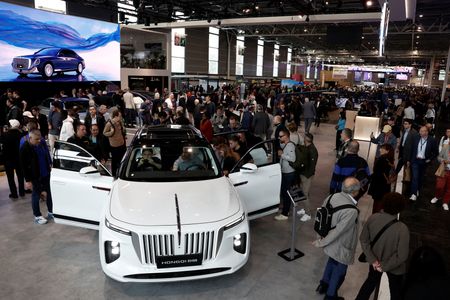 FAW’s chairman says Hongqi targets 500,000 vehicle sales in 2025