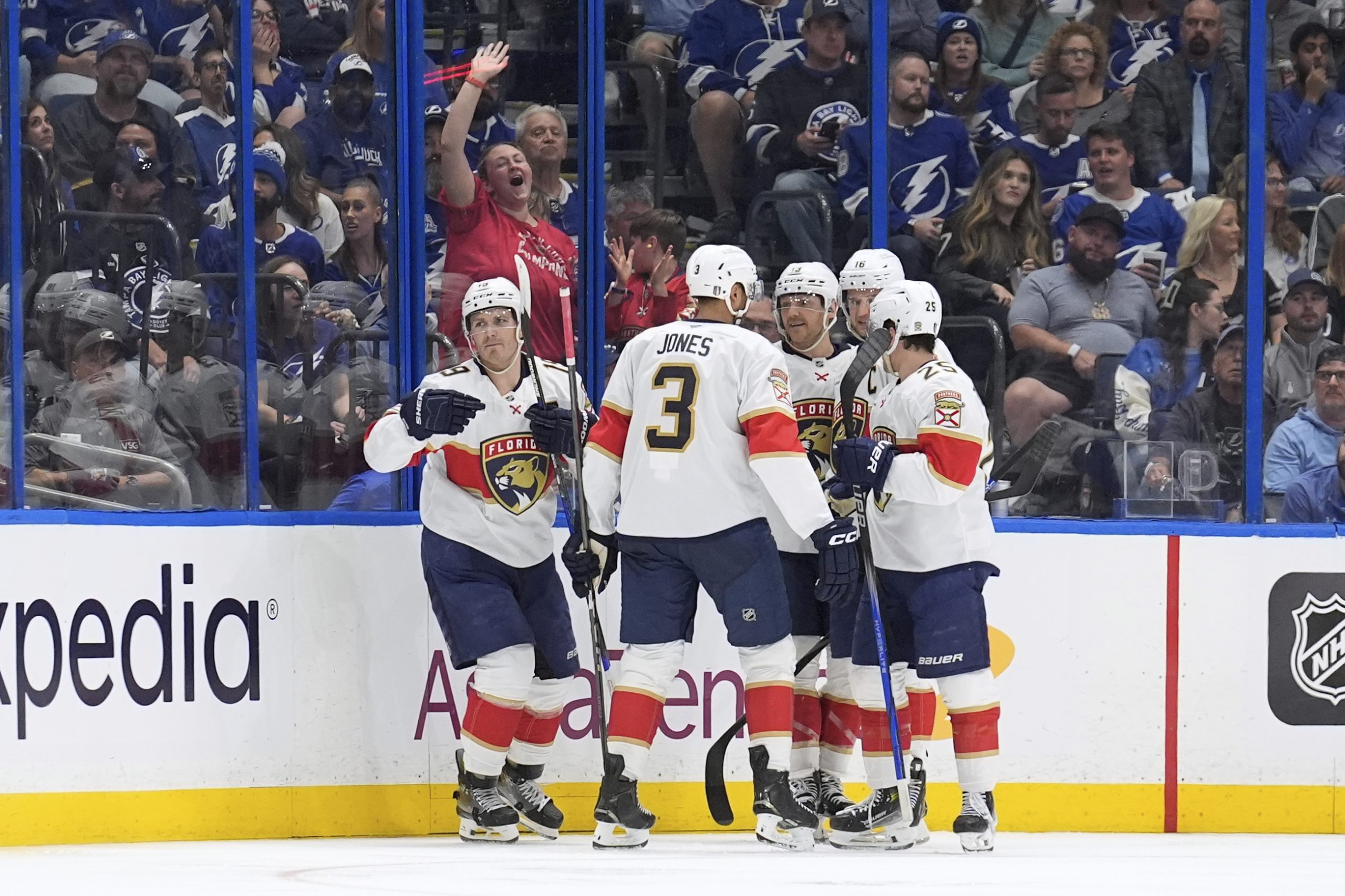 Matthew Tkachuk strikes quickly for Panthers in Game 1 victory over the Lightning