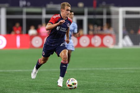Quakes acquire M Noel Buck from Revs for cash