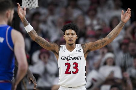 Cincinnati transfer Dillon Mitchell commits to St. John’s
