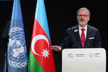 Russian threats against Czech hockey star Hasek unacceptable, Czech PM says