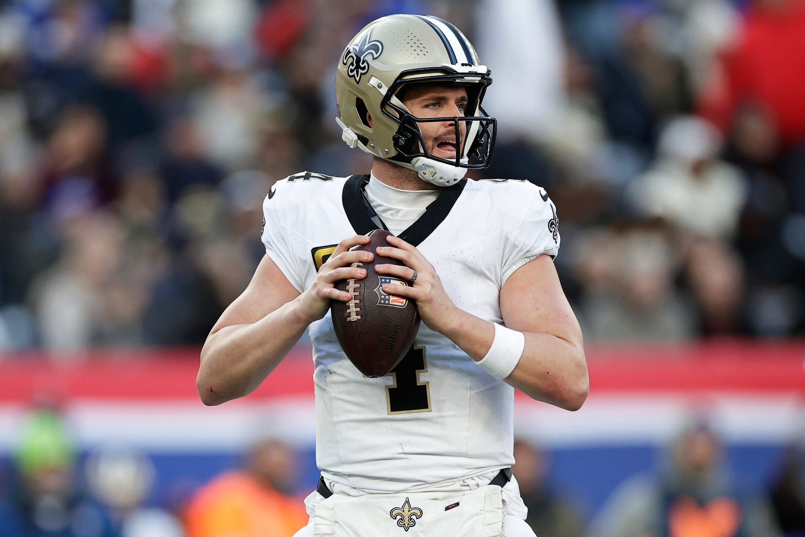 GM Loomis: Saints lacking ‘clarity’ on QB Derek Carr’s ‘shoulder issue’
