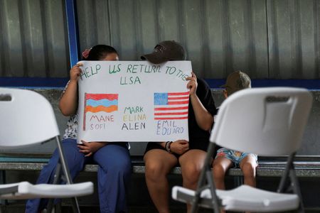 Costa Rica grants special status to 85 migrants deported from the US