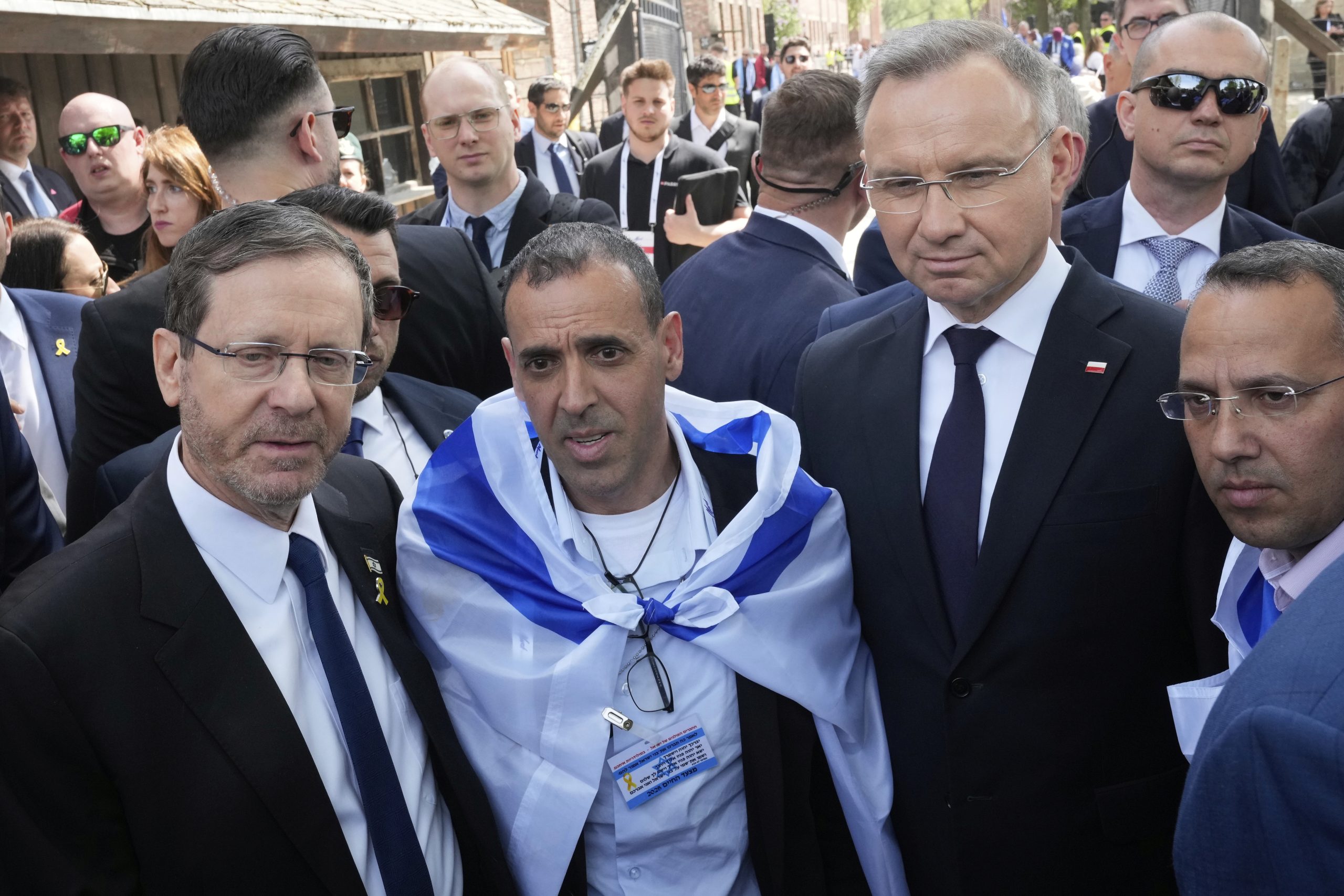 Polish and Israeli presidents lead March of the Living at Auschwitz