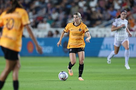 Dash F Amanda West (knee) out for season